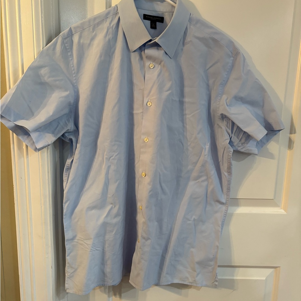Men's Banana Republic Light Blue Short Sleeve Shirt